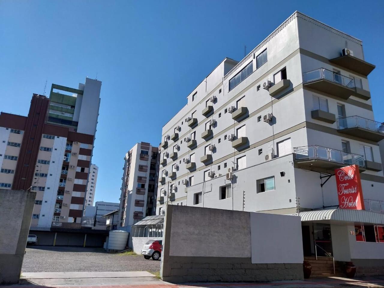 Colle Tourist Hotel Luxo 克里西玛 外观 照片