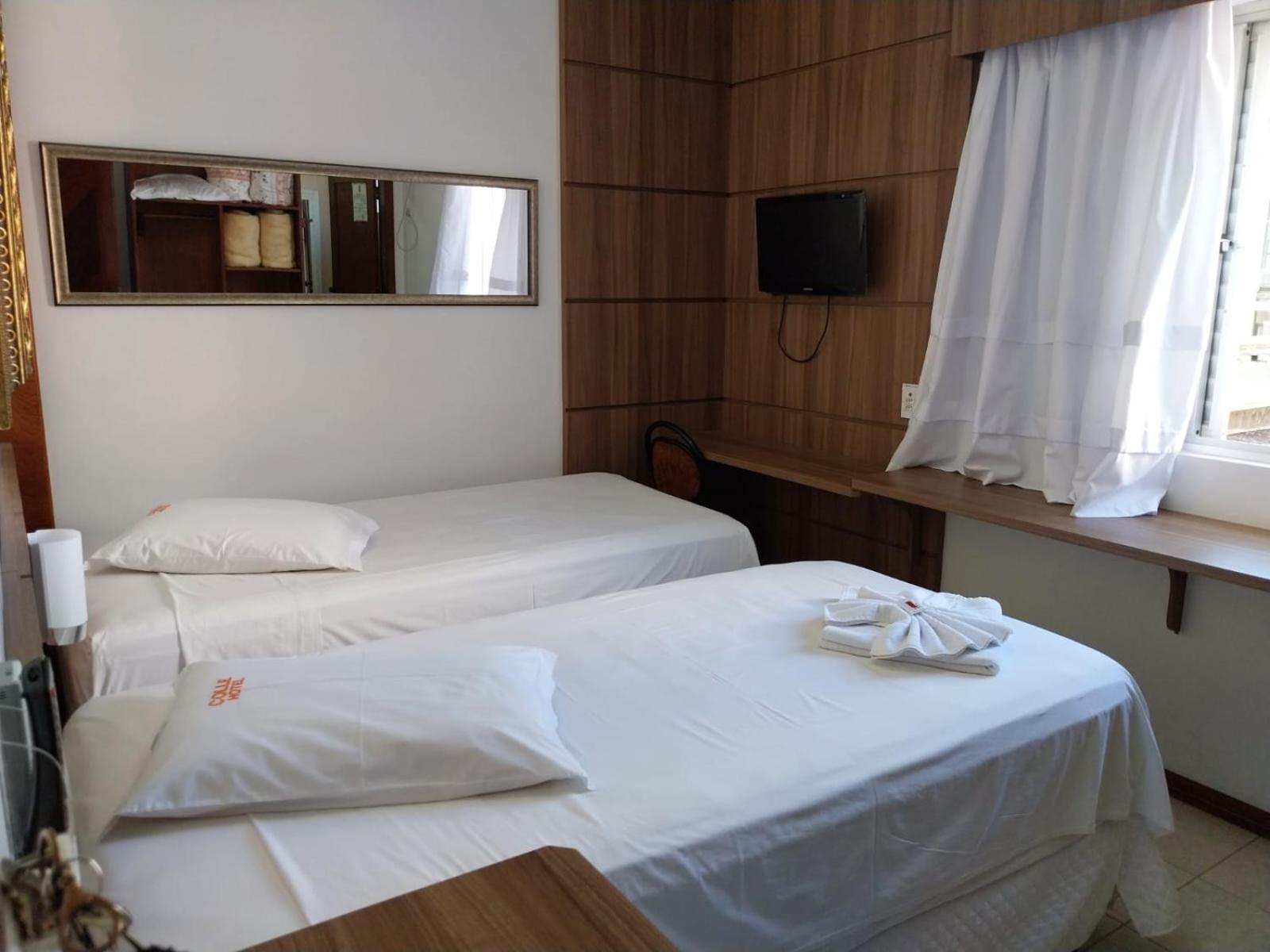 Colle Tourist Hotel Luxo 克里西玛 外观 照片